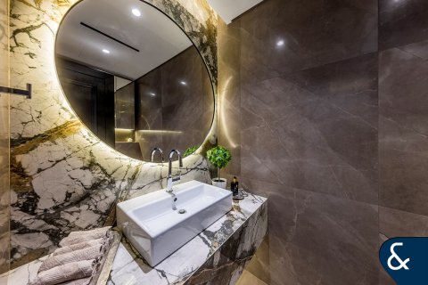 Vilë në Jumeirah Golf Estates, Dubai, Emiratet e Bashkuara Arabe 5 dhoma gjumi, 742 m2. № 667889 - Foto 8