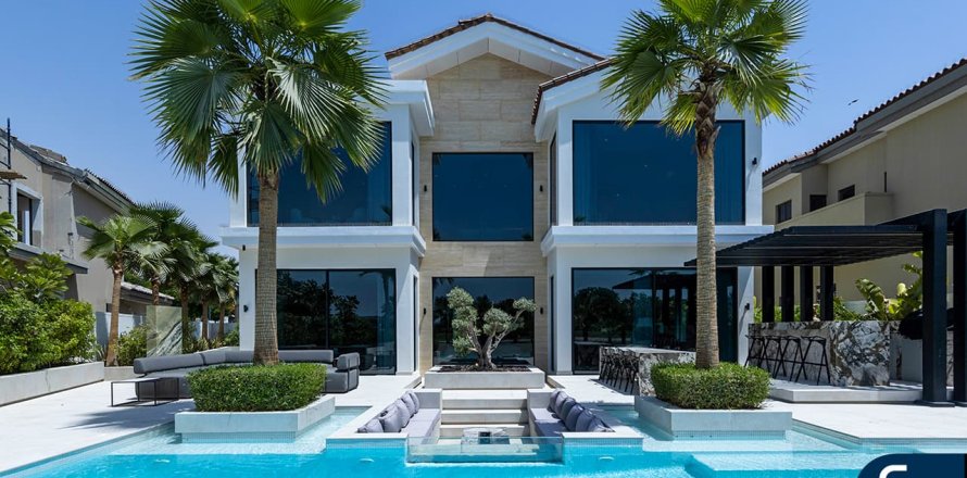 Vilă în Jumeirah Golf Estates, Dubai, EAU 5 dormitoare, 742 mp.  №667889