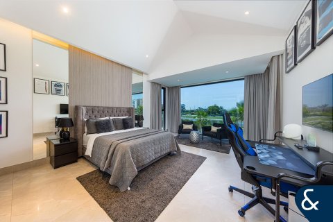 Vilë në Jumeirah Golf Estates, Dubai, Emiratet e Bashkuara Arabe 5 dhoma gjumi, 742 m2. № 667889 - Foto 13