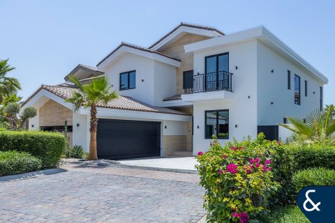 Vilë në Jumeirah Golf Estates, Dubai, Emiratet e Bashkuara Arabe 5 dhoma gjumi, 742 m2. № 667889 - Foto 22