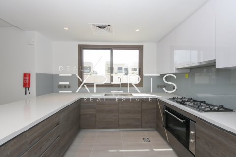 Vila na Yas Island, Abu Dhabi, SAE 4 ložnice, 354 m² Č.: 583016 - fotografie 4