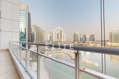 Zyrë në Dubai, Emiratet e Bashkuara Arabe 104 m2. № 619983 - Foto 13