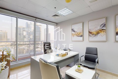 Zyrë në Dubai, Emiratet e Bashkuara Arabe 104 m2. № 619983 - Foto 20