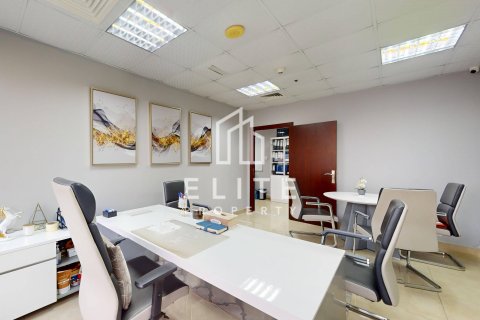 Zyrë në Dubai, Emiratet e Bashkuara Arabe 104 m2. № 619983 - Foto 21