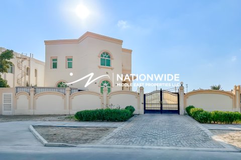 ویلا برای فروش در  Abu Dhabi، امارات متحده عربی  6 خوابه ، 2090 متر مربع ، شماره 690545 - تصویر 4