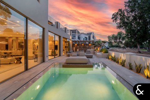 וילה למכירה ב Jumeirah Golf Estates, Dubai, איחוד האמירויות  5 חדרי שינה, 641 מ"ר, מספר 698064 - תמונה 4