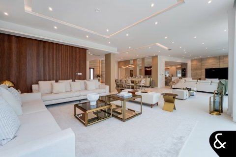 וילה למכירה ב Jumeirah Golf Estates, Dubai, איחוד האמירויות  5 חדרי שינה, 641 מ"ר, מספר 698064 - תמונה 12