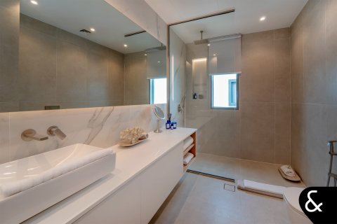 וילה למכירה ב Jumeirah Golf Estates, Dubai, איחוד האמירויות  5 חדרי שינה, 641 מ"ר, מספר 698064 - תמונה 23