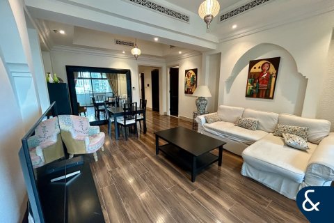 Apartment in Downtown Dubai (Downtown Burj Dubai), UAE 1 bedroom, 98 sq.m. № 698061 - photo 2