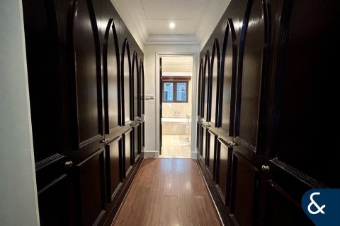 Apartment in Downtown Dubai (Downtown Burj Dubai), UAE 1 bedroom, 98 sq.m. № 698061 - photo 12