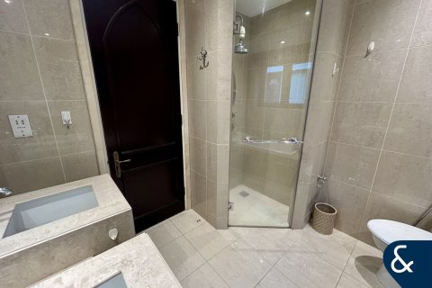 Apartment in Downtown Dubai (Downtown Burj Dubai), UAE 1 bedroom, 98 sq.m. № 698061 - photo 14