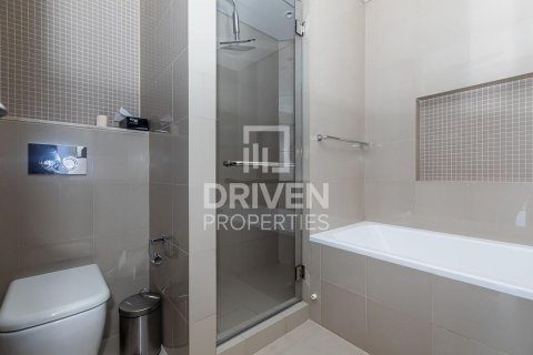 Apartman u gradu Downtown Dubai (Downtown Burj Dubai), UAE 2 spavaće sobe, 130 m2 Br. 682786 - Slika 21