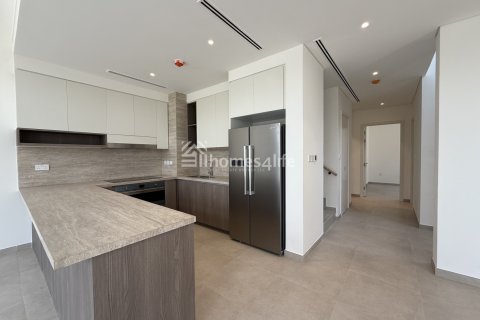 Shtëpi në qytet në Mudon, Dubai, Emiratet e Bashkuara Arabe 4 dhoma gjumi, 253 m2. № 691820 - Foto 3