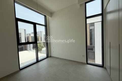 Kaupunkipientalo Mudon, Dubai, Arabiemiraatit 4 makuuhuonetta, 253 m2 № 691820 - kuva 16
