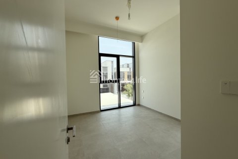 Shtëpi në qytet në Mudon, Dubai, Emiratet e Bashkuara Arabe 4 dhoma gjumi, 253 m2. № 691820 - Foto 12