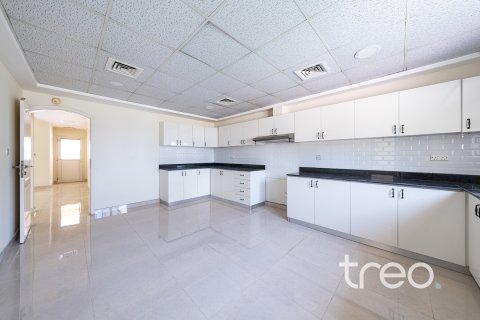 Villa te huur in Meadows, Dubai, VAE 4 slaapkamers, 54.07 vr.m., nr 753753 - foto 6
