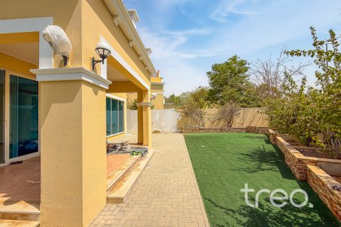 Villa en alquiler en Jumeirah Park, Dubai, EAU 4 dormitorios, 386.2 m2 № 753754 - foto 16