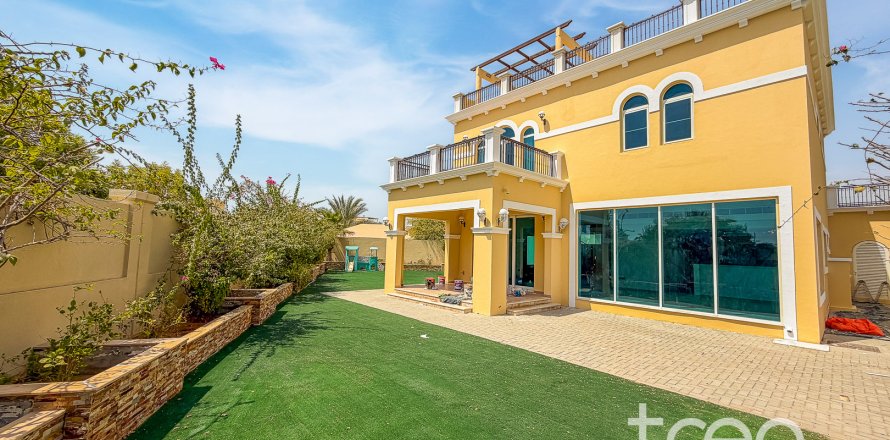 Villa en Jumeirah Park, Dubai, EAU 4 dormitorios, 386.2 m² № 753754