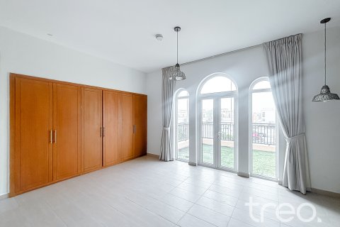 Villa en alquiler en Jumeirah Park, Dubai, EAU 4 dormitorios, 386.2 m2 № 753754 - foto 3
