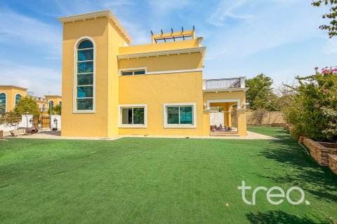 Villa en alquiler en Jumeirah Park, Dubai, EAU 4 dormitorios, 386.2 m2 № 753754 - foto 2