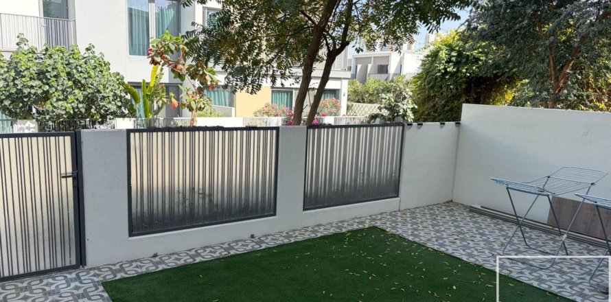 Shtëpi në qytet në Tilal Al Ghaf, Dubai, Emiratet e Bashkuara Arabe 3 dhoma gjumi, 140.47 m2. № 766784