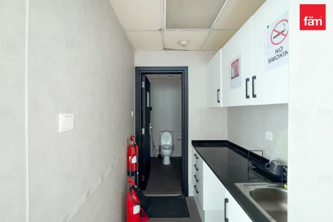 Bureau à louer à Dubai, EAU 118.3 m2 № 682073 - photo 7