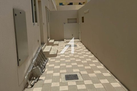 Villa in affitto a Al Barsha, Dubai, EAU 2 camere da letto, 1312.3 mq. № 623867 - foto 9