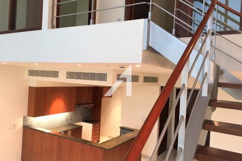 Duplex in DIFC, Dubai, UAE 2 bedrooms, 150.6 sq.m. № 623868 - photo 2