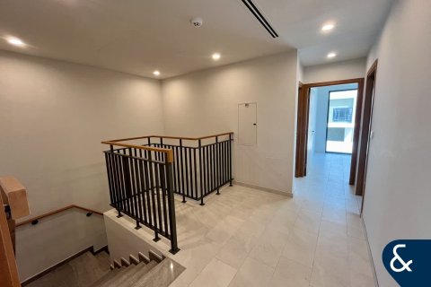 Adosado en venta en Dubai Land, Dubai, EAU 4 dormitorios, 217 m2 № 666447 - foto 7