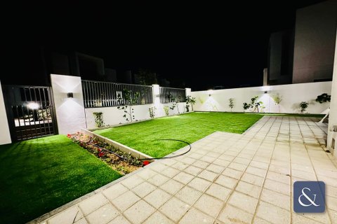 Adosado en venta en Dubai Land, Dubai, EAU 4 dormitorios, 217 m2 № 666447 - foto 14