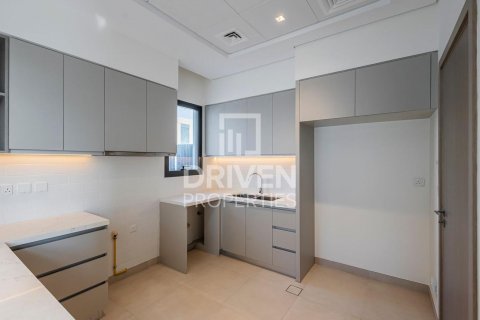 Al Furjan、Dubai、UAE にあるタウンハウス販売中 4ベッドルーム、431 m2、No601887 - 写真 3