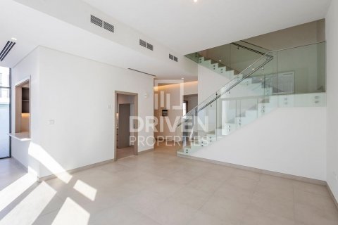 Al Furjan、Dubai、UAE にあるタウンハウス販売中 4ベッドルーム、431 m2、No601887 - 写真 1