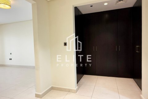 Apartment in Palm Jumeirah, Dubai, UAE 4 bedrooms, 324 sq.m. № 620058 - photo 13