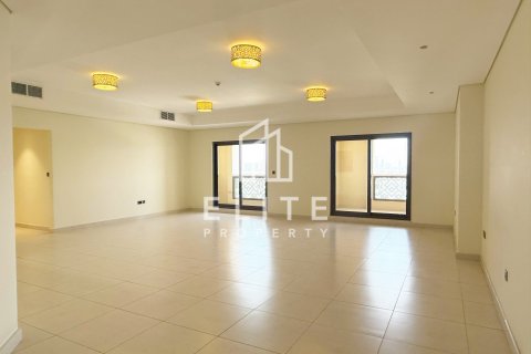 Apartment in Palm Jumeirah, Dubai, UAE 4 bedrooms, 324 sq.m. № 620058 - photo 6