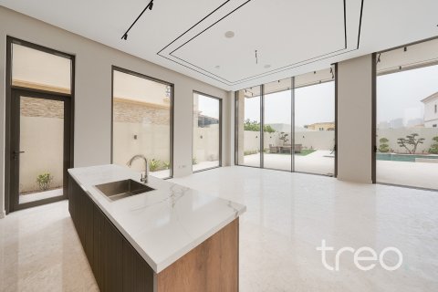 Villa itt: Jumeirah Park, Dubai, EAE, 6 hálószoba, 836.13 m², azonosító: 733020 - fénykép 17