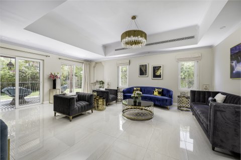 Vilă de închiriat în Arabian Ranches, Dubai, EAU 5 dormitoare, 471.24 mp.  №750278 - poză 9