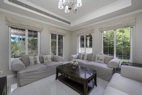Vilă de închiriat în Arabian Ranches, Dubai, EAU 5 dormitoare, 471.24 mp.  №750278 - poză 17