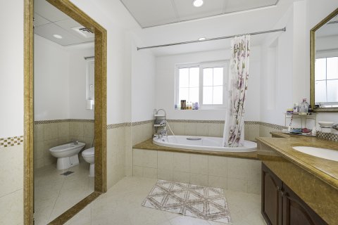 Vilă de închiriat în Arabian Ranches, Dubai, EAU 5 dormitoare, 471.24 mp.  №750278 - poză 25