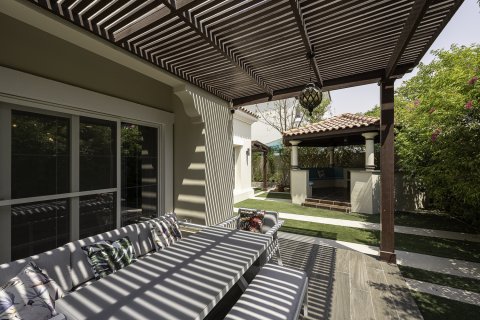 Vilă de închiriat în Arabian Ranches, Dubai, EAU 5 dormitoare, 471.24 mp.  №750278 - poză 15