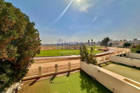 Villa til leie i Al Hamra Village, Ras Al Khaimah, Emiratene 3 soverom, 197 kvm Nr. 709457 - Foto 2