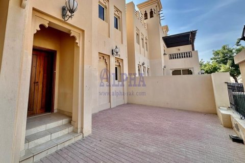 Villa til leie i Al Hamra Village, Ras Al Khaimah, Emiratene 3 soverom, 197 kvm Nr. 709457 - Foto 4