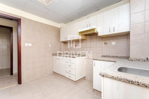 Edificio en venta en Dubai Investment Park, Dubai, EAU 1005.68 m2 № 762437 - foto 12