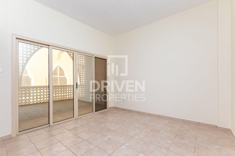 Edificio en venta en Dubai Investment Park, Dubai, EAU 1005.68 m2 № 762437 - foto 6