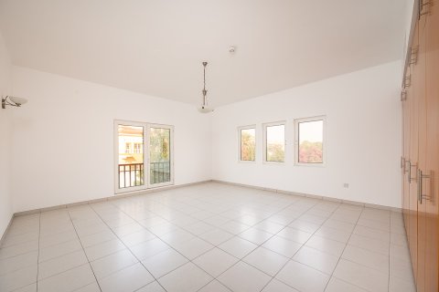 Vila v The Villa, Dubai, SAE 5 spální, 529.55 m2 č. 748652 - Fotografia 3
