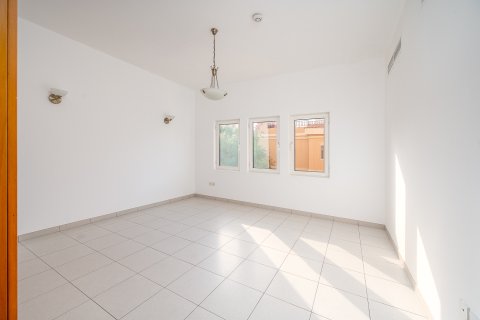 Vila v The Villa, Dubai, SAE 5 spální, 529.55 m2 č. 748652 - Fotografia 8