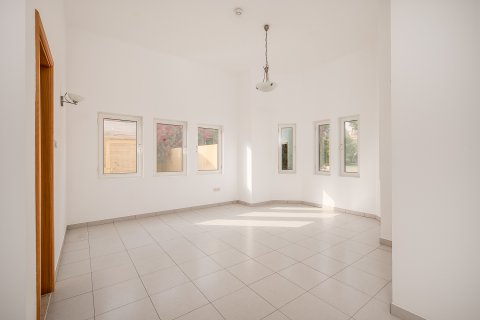 Vila v The Villa, Dubai, SAE 5 spální, 529.55 m2 č. 748652 - Fotografia 12