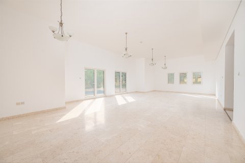Vila v The Villa, Dubai, SAE 5 spální, 529.55 m2 č. 748652 - Fotografia 13