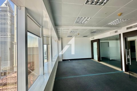 Снять в аренду офис в Sheikh Zayed Road, Дубай, ОАЭ 186м2, № 702987 - фото 8