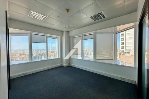 Снять в аренду офис в Sheikh Zayed Road, Дубай, ОАЭ 186м2, № 702987 - фото 9