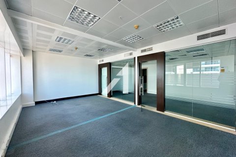 Снять в аренду офис в Sheikh Zayed Road, Дубай, ОАЭ 186м2, № 702987 - фото 7
